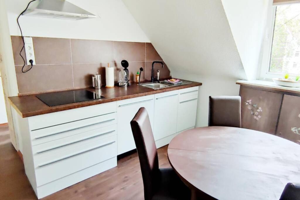 Gemuetliches Apartment Naehe Du Zentrum/Uni/Hbf/A40 Duisburg Bagian luar foto