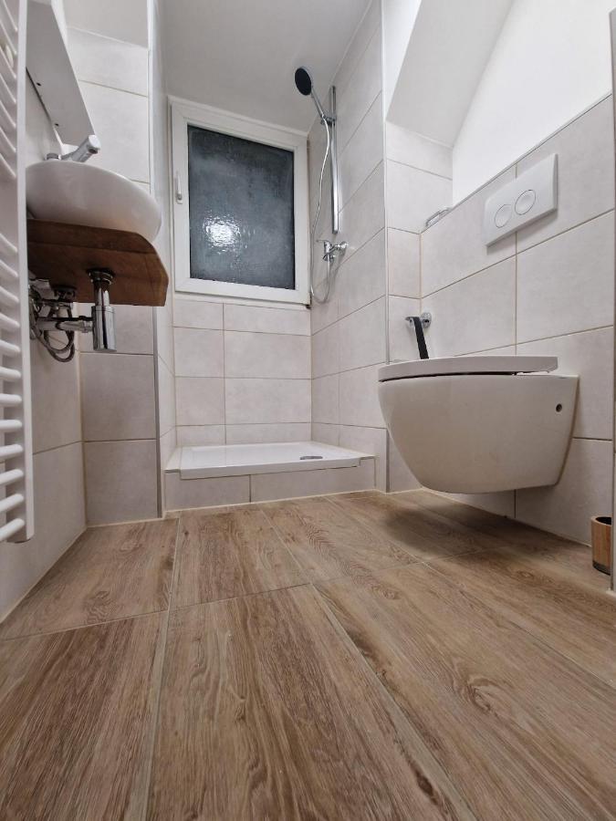 Gemuetliches Apartment Naehe Du Zentrum/Uni/Hbf/A40 Duisburg Bagian luar foto